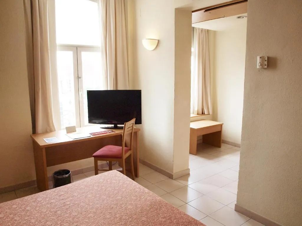 Hotel Catalonia Transit Lleida 3*,